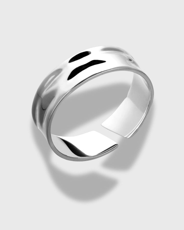 TEXTURED RING
