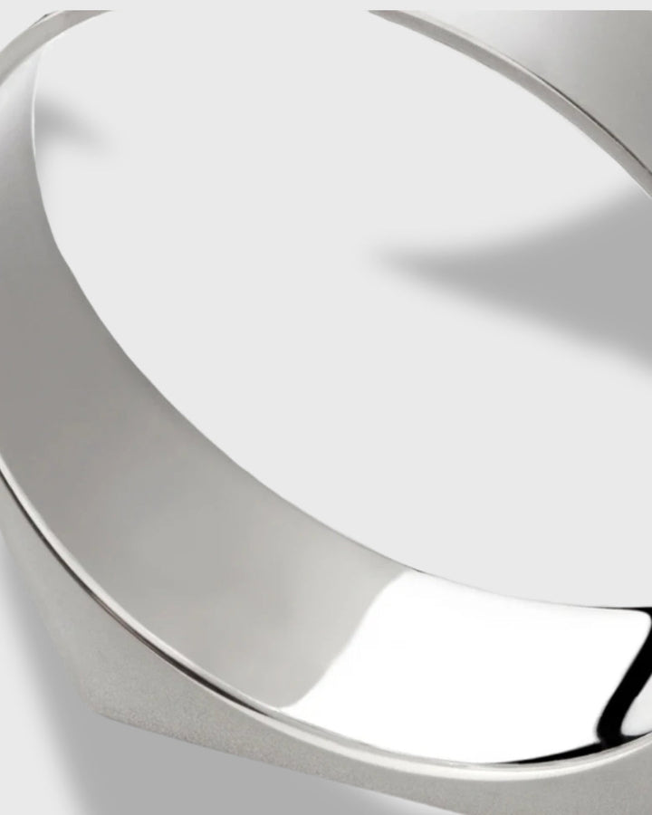 SIGNET RING