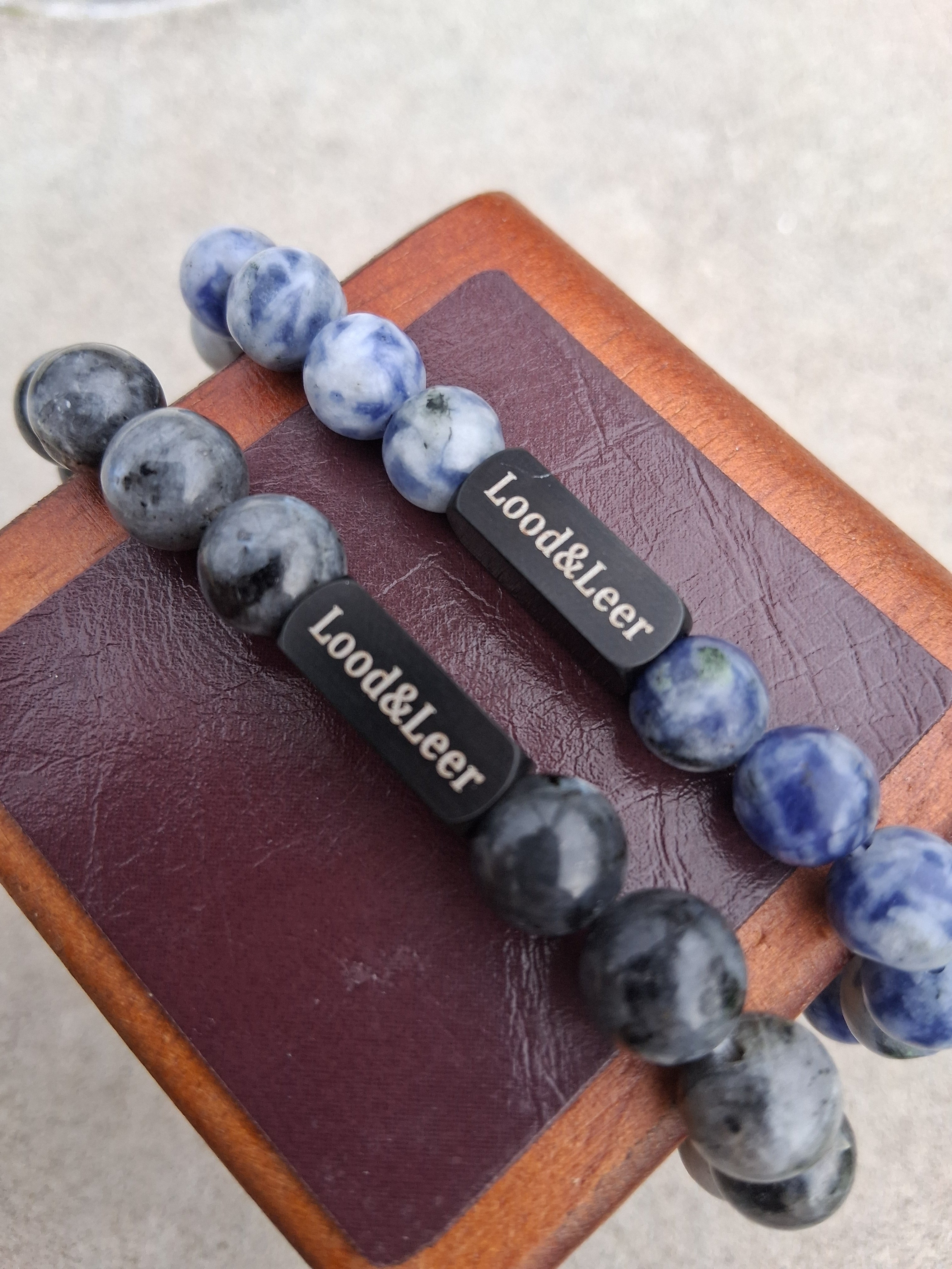 🎁 Valentijns Duo Armband – Stone Guard Set